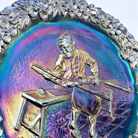 Fenton - Vintage (1970s) Carnival Art Glass Plate. NOT FOR FOOD USE!!! - Picture 11 of 17